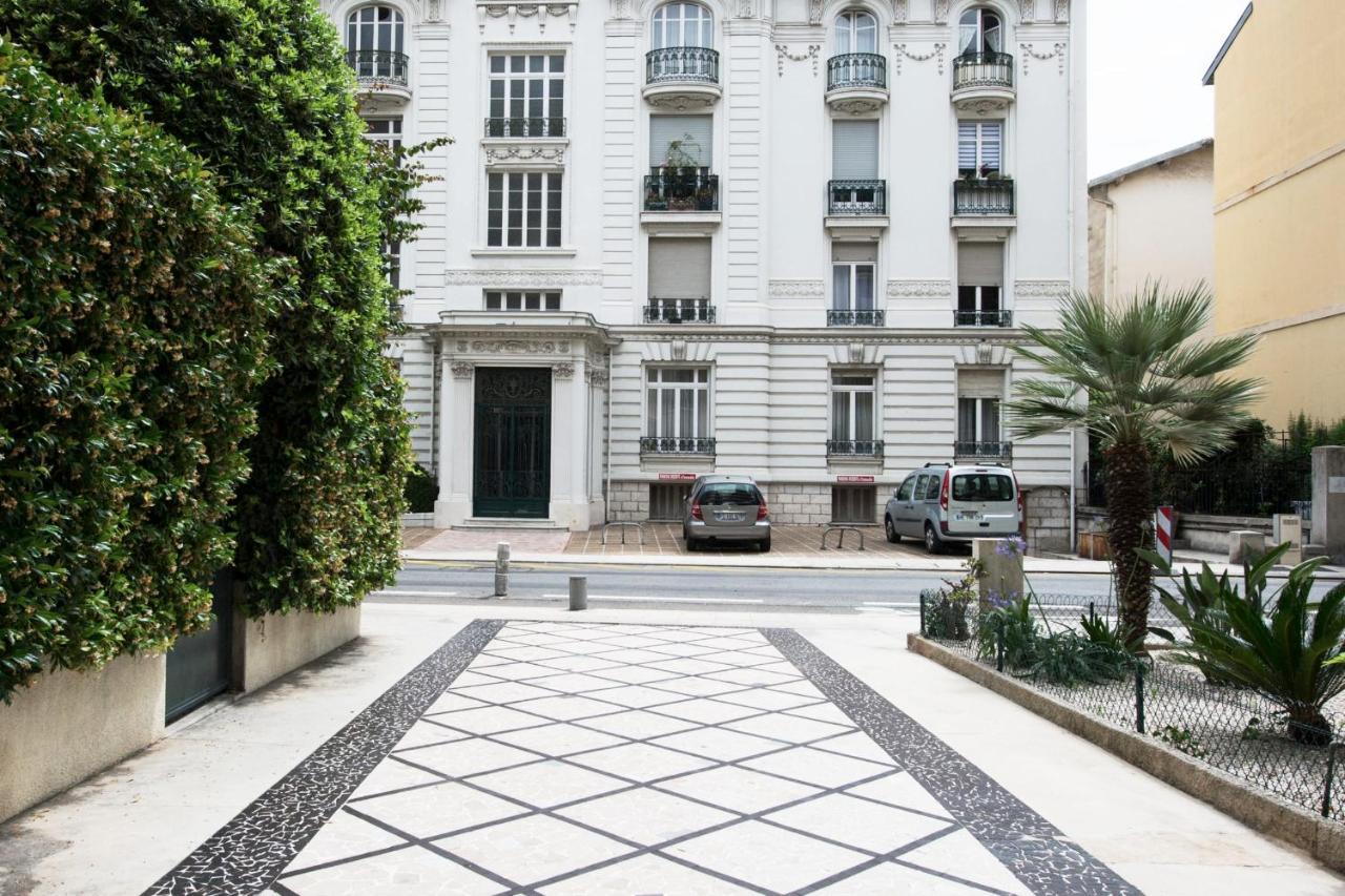 Fleurs De Nice Furnished Flat Lägenhet Exteriör bild